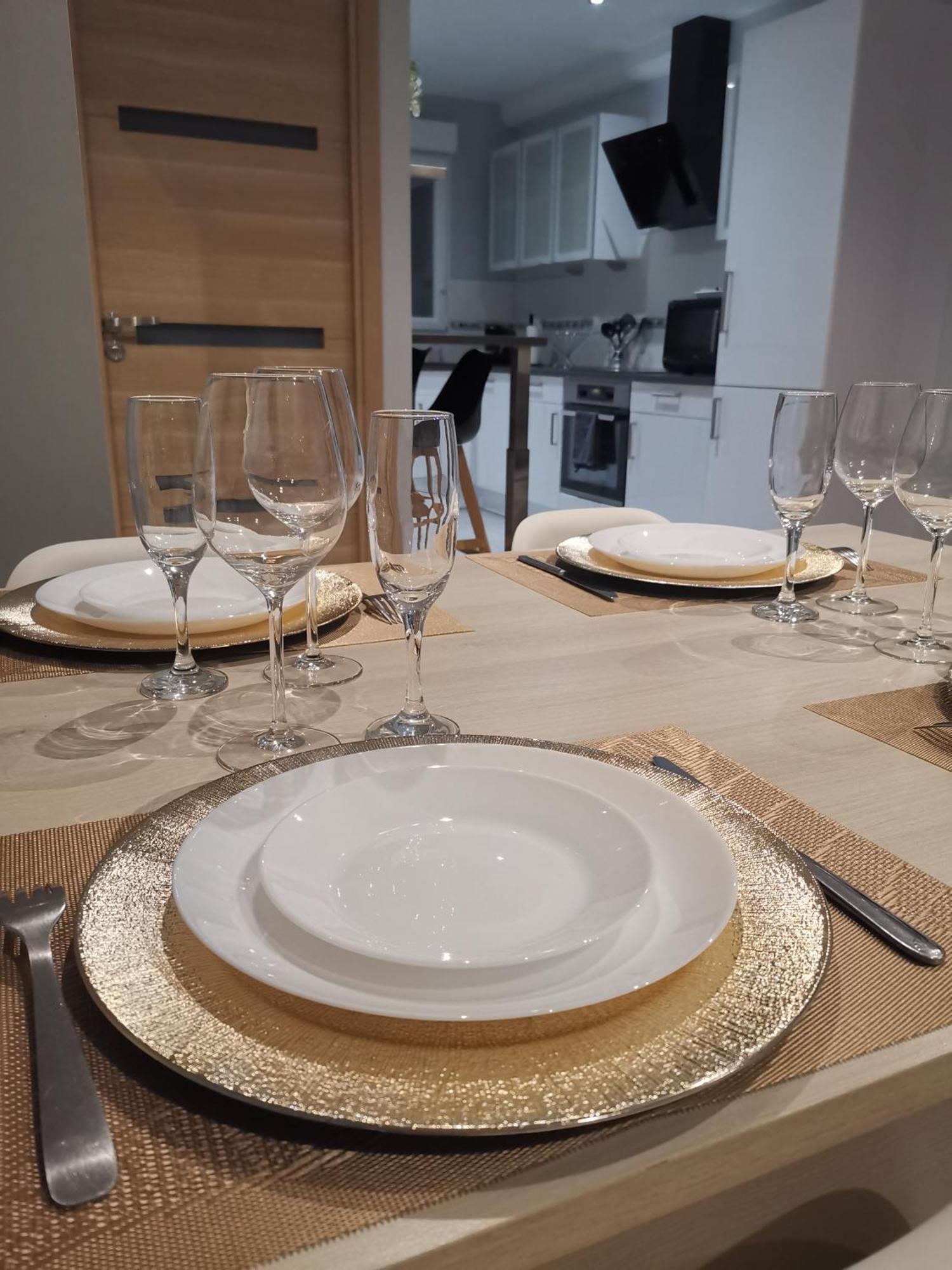 Souvenirs De Provence, Charmant Appartement Neuf 3 Etoiles 迪涅莱班 外观 照片
